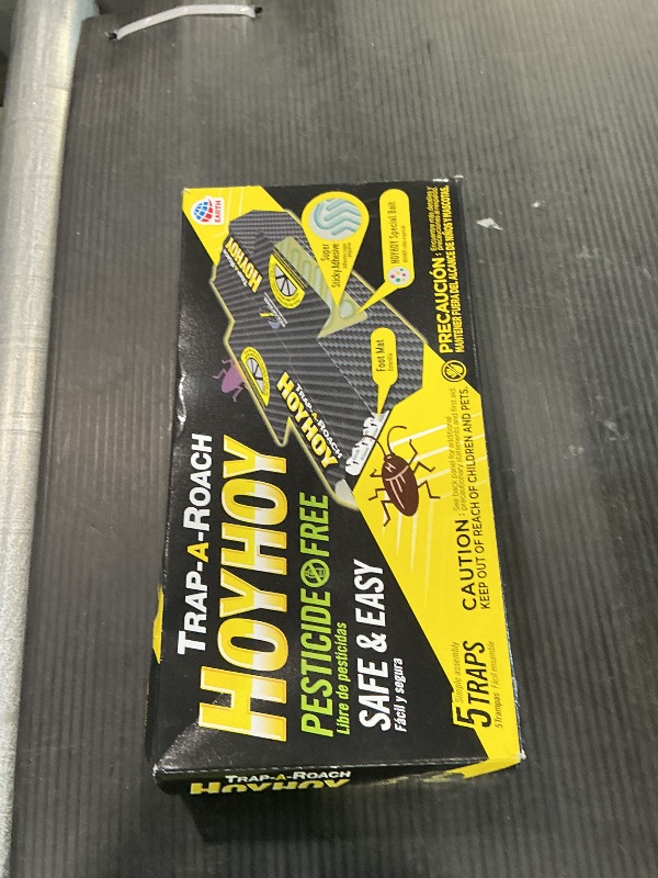 Photo 1 of ***MISSING PIECES*** HOY HOY Trap A Roach - Bait Glue Traps, Great for Home with Kids & Pets Indoor, Sticky Pest Control Trap, Roach Killer, Made in Japan 5 Traps