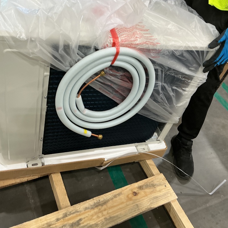 Photo 1 of *PARTIAL SET*
DELLA Serena 22 SEER2 12000 BTU Mini Split Heat Pump Works with Alexa, Energy Star 1 Ton Pre-Charged 230V Ductless AC Unit Inverter Air Conditioner System for Rooms up to 550Sq.Ft, 16.4ft Install Kit   *See Clerk Notes*