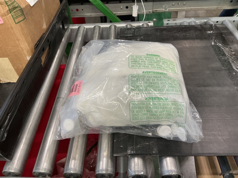 Photo 1 of 10pcs Clouds Decorations for Ceiling Hanging Ornaments, Cotton Simulation Hanging Cloud Decoration, 3D Artificial Clouds Cotton for Wedding Stage Show Party Decor (5*Small and 4*Medium 1*Bigsize)