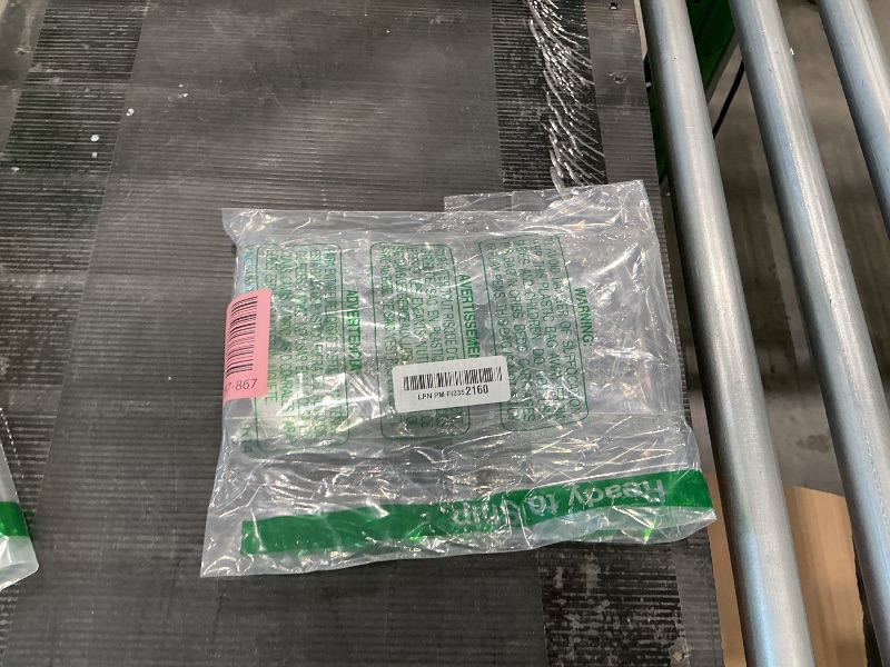 Photo 1 of 18pcs Christmas Tree Decoration Crystal Ornaments - Hanging Acrylic Christmas Snowflake Icicle Drop Crystal Ornaments for Xmas Tree Winter New Year Party Supplies