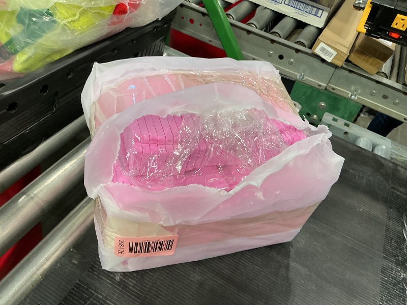 Photo 1 of 400 Pcs (200 Pairs) Toe Separators Pedicure Tool Kit Soft Toe Spacers for Pedicures Spreaders Finger Dividers for Women Men Feet Nail Toenails Art Painting Polish Spa(White)