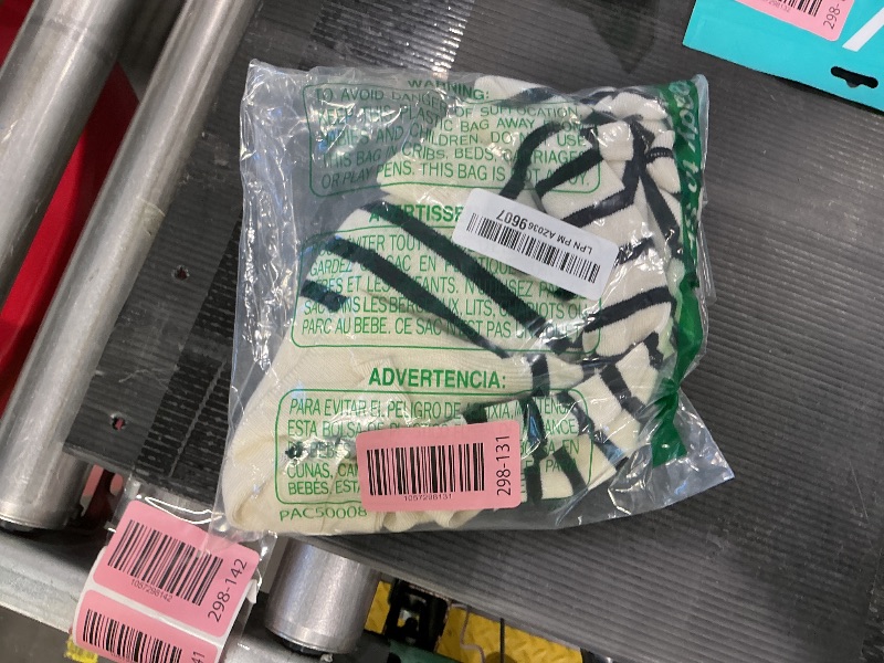 Photo 1 of *Minor Damaged*
Floerns Women's Striped Print Short Sleeve Collar Neck Knitted Casual Tee Shirt Black and White, Size medium