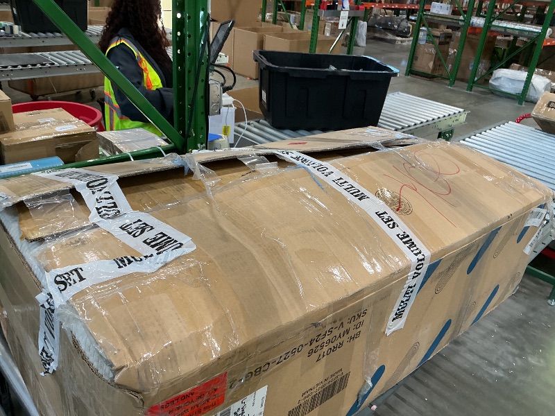 Photo 1 of *PARTIAL SET - See Clerk Notes*
LINSY HOME Sectional Sleeper Sofa with Pull Out Couch Bed - Convertible Plush Corduroy Cloud Couch with Storage Chaise & USB Charging, Comfy L Shaped Modular Couches for Living Room Apartment, Beige