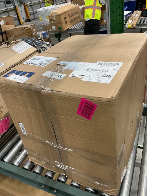 Photo 1 of *Missing Parts - Check clerk notes*
Elkay LVRCGRN8WSK, 39.25 x 18.63 x 36.13 inches, Single Bottle Filling Station