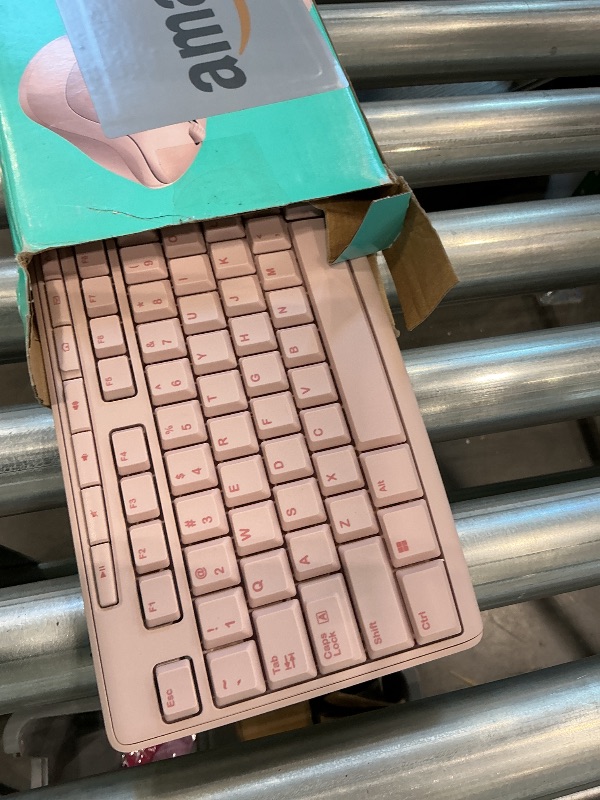 Photo 1 of * Missing mouse*Logitech MK270 Wireless Keyboard and Mouse Combo for Windows, 2.4 GHz, 8 Multimedia Keys, PC, Laptop, Wireless Keyboard Compact Mouse Combo - Rose