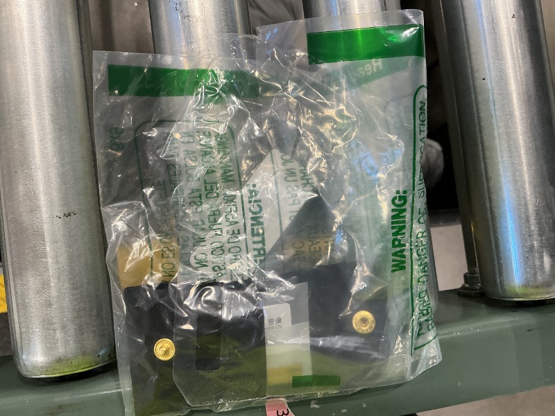 Photo 1 of 925 Sterling Silver Sparkling Pink Crystal Diamond Ring Inlaid Green Topaz Color Treasure Engagement Ring Wedding Promise Halo Ring Party Jewelry for Women (US Code 6)