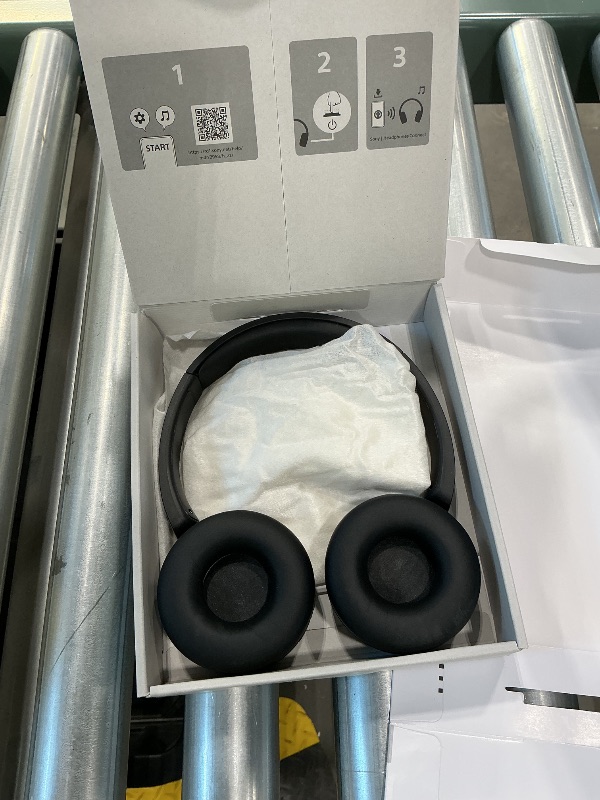Photo 1 of ***SEE CLERK COMMENTS*** Sony WH-CH520 Wireless Headphones Bluetooth On-Ear Headset with Microphone and up to 50 Hours Battery Life with Quick Charging, Black
