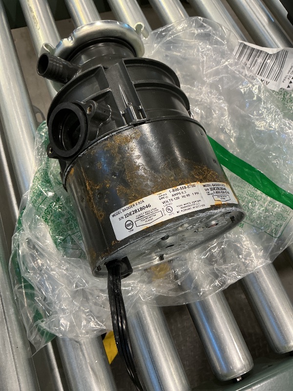 Photo 1 of ***SEE CLERK COMMENTS*** InSinkErator Badger 5 Garbage Disposal, Standard Series 1/2 HP Continuous Feed Food Waste Disposer & Black, Mounting Gasket Kit, MGK-OO, Dimensions: H 1.25 in, W 3.88 in, D 3.88, 2 Count