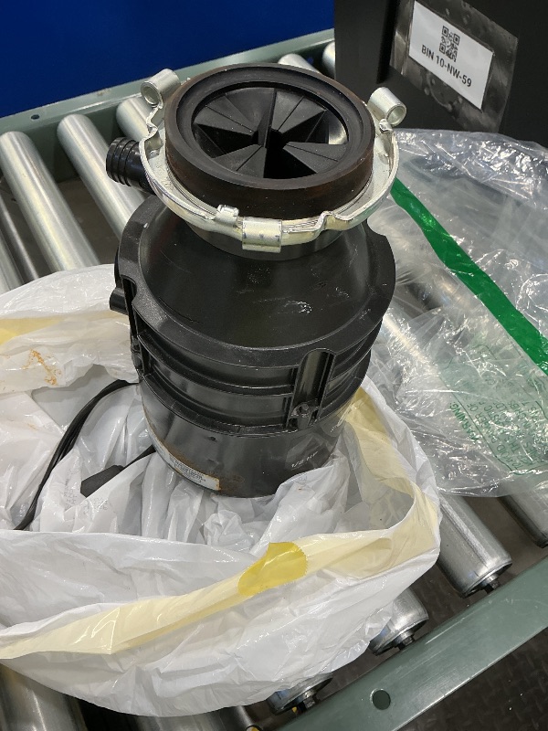 Photo 1 of ***SEE CLERK COMMENTS*** InSinkErator Badger 5 Garbage Disposal, Standard Series 1/2 HP Continuous Feed Food Waste Disposer & Black, Mounting Gasket Kit, MGK-OO, Dimensions: H 1.25 in, W 3.88 in, D 3.88, 2 Count