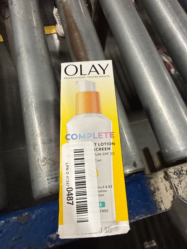 Photo 1 of ** ONLY ONE**Olay Face Moisturizer, Complete with Sunscreen SPF 30, Fragrance-Free for Sensistive Skin, Broad Spectrum Sun Protection, Long-Lasting Hydration, Non-Comedogenic - Vitamin E & Aloe - 2.5 Oz - 2 Pack