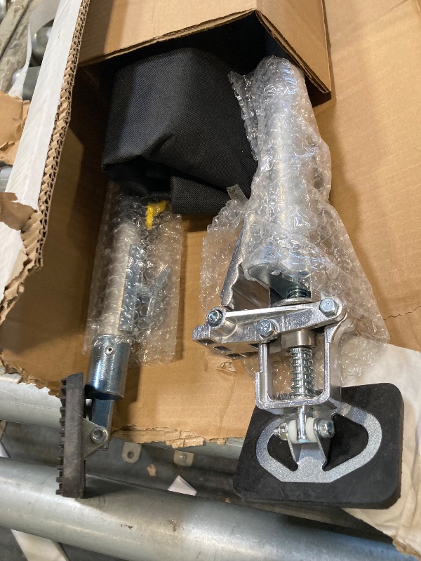 Photo 1 of ****Trimaco 54745 E-Z Up Pole Kit, White