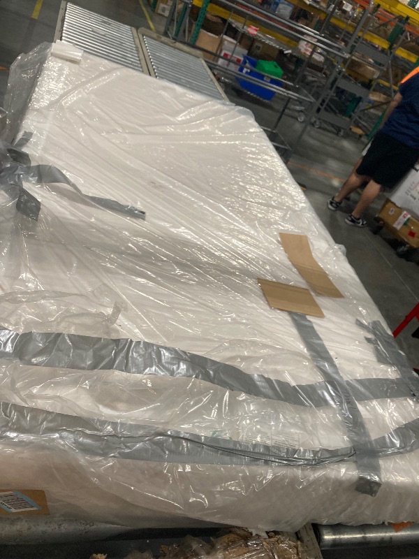 Photo 1 of ***BED FRAME NOT INCLUDED***FDW | 8 Inch Twin Mattress | Medium Firm | Gel Memory Foam Mattress | White | Bed in a Box, CertiPUR-US Certified | Pressure Relief, Cooling Ventilated Foam | Washable Removable Cover