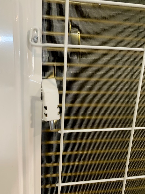 Photo 1 of ****ONLY OUTDOOR UNIT IN BOX, MISSING WIRES, AND CONTROLS UNABLE TO TEST*** 28K 3 Zone Mini Split Air Conditioner and Heater, 20 SEER2 208-230V 12000 BTU Wifi Mini Split AC/Heating System Multi Zone, Ductless, Wall Unit, with Installation Kits