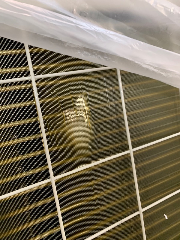 Photo 1 of ****ONLY OUTDOOR UNIT IN BOX, MISSING WIRES, AND CONTROLS UNABLE TO TEST*** 28K 3 Zone Mini Split Air Conditioner and Heater, 20 SEER2 208-230V 12000 BTU Wifi Mini Split AC/Heating System Multi Zone, Ductless, Wall Unit, with Installation Kits