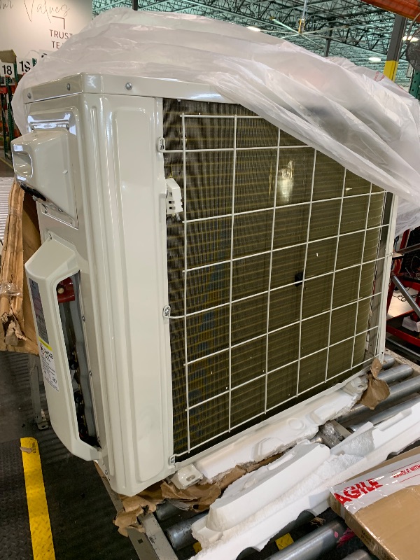 Photo 1 of ****ONLY OUTDOOR UNIT IN BOX, MISSING WIRES, AND CONTROLS UNABLE TO TEST*** 28K 3 Zone Mini Split Air Conditioner and Heater, 20 SEER2 208-230V 12000 BTU Wifi Mini Split AC/Heating System Multi Zone, Ductless, Wall Unit, with Installation Kits