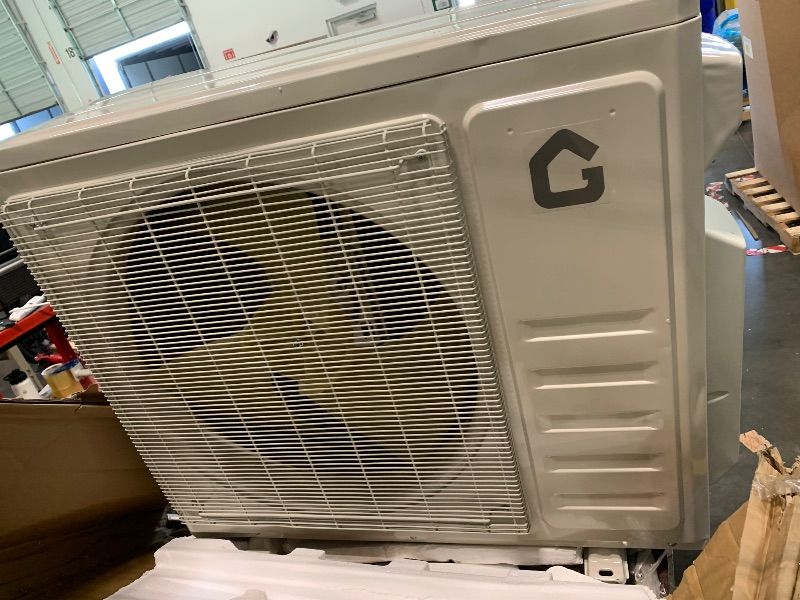 Photo 1 of ****ONLY OUTDOOR UNIT IN BOX, MISSING WIRES, AND CONTROLS UNABLE TO TEST*** 28K 3 Zone Mini Split Air Conditioner and Heater, 20 SEER2 208-230V 12000 BTU Wifi Mini Split AC/Heating System Multi Zone, Ductless, Wall Unit, with Installation Kits