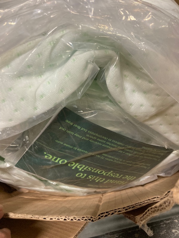 Photo 1 of ****FACTORY SEALED***ZINUS 12 Inch Queen Green Tea Memory Foam Mattress [New Version], Fiberglass free, Medium Firm Feel, Zoned Pressure Relief, Certified Safe Foams & Fabric, Mattress in A Box