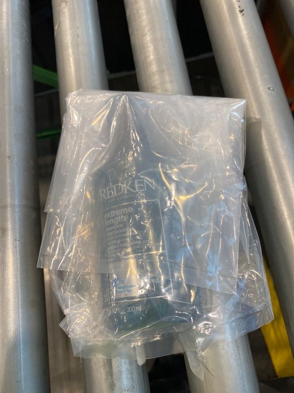 Photo 1 of **USED**Redken Extreme Length Shampoo For Damaged Hair - Prevents Breakage and Strengthens Hair, Infused With Biotin For Hair Growth, 10.1 Fl Oz