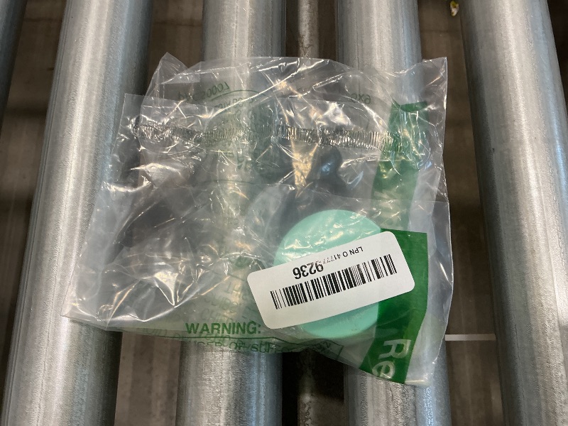 Photo 1 of ***READ CLERK NOTES*** innisfree No Sebum Matte Mineral Powder, Korean Loose Setting Powder for Blurring, Shine Control, Fragrance-Free, Translucent