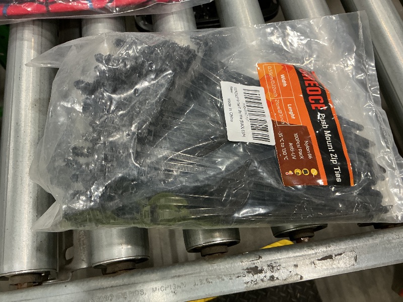 Photo 1 of 100PCS 8.3" Fir Tree Push Mount Zip Ties Heavy Duty Nylon Cable Ties, Cable Management Indoor Oudoor UV Resistant Self Locking for Automotive Wiring, Cars, Boats, Engine Bay Wire (BLACK, 8.3IN)