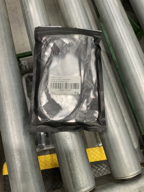 Photo 1 of 2 Pack Molex to 3 Pin or 4 Pin Fan Adapter Computer PC Case Fan Power Splitter Cable, 10 inch