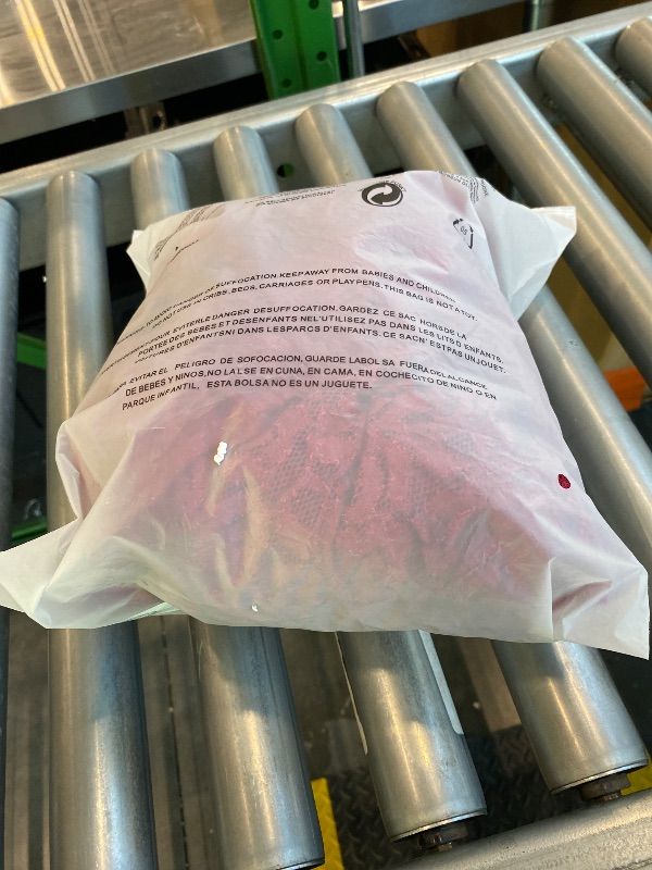 Photo 1 of *Missing Parts*
L'VOW Women Standing Collar Tulle Cape Gothic Cape Witch Cloak for Halloween Vampire Cosplay(Burgundy Red)