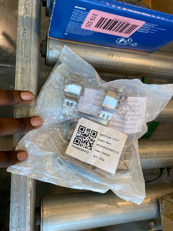 Photo 1 of *Front side only* BOSCH BE815AH Blue Ceramic Disc Brake Pad Set with Hardware - Compatible with Select Infiniti I35; Nissan Altima, Juke, Maxima, Sentra, Versa; Suzuki SX4 Crossover;