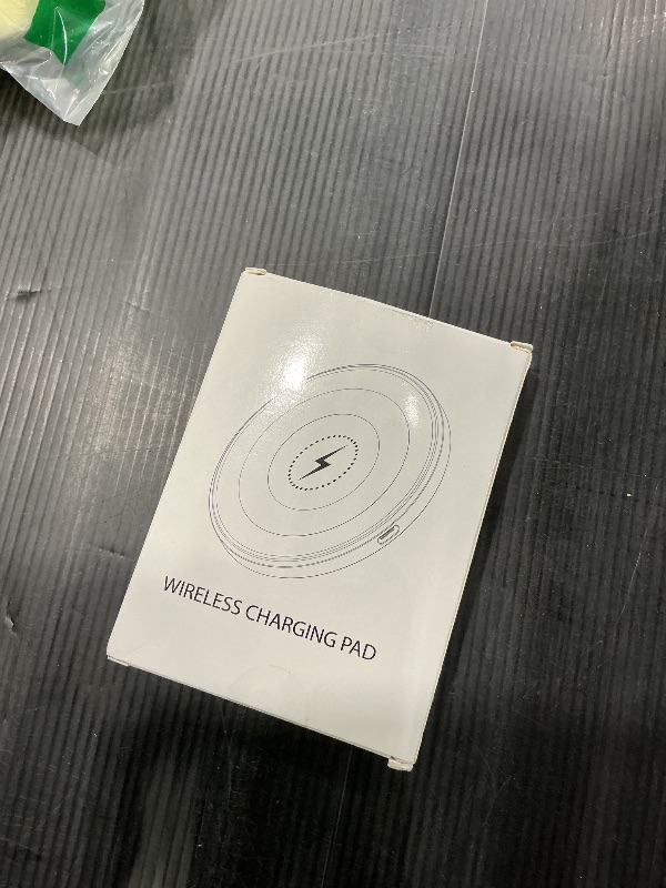 Photo 1 of 15W Wireless Charger Fast Charging Pad for Motorola Moto G Stylus 5G 2025/G Power 2024, Android Wireless Charging Station for Samsung Galaxy S25 Ultra S25+ S24 FE S23 S22 Z Flip6, Pixel 9pro 9 8a 8pro