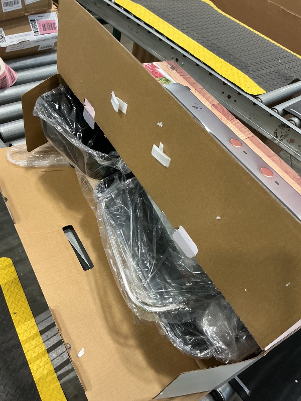 Photo 1 of *Minor Damage*
Electric Hot Pot with Grill,2-10 People Indoor Hot Pot 2 in 1 Multi-function Smokeless Shabu-Shabu Hotpot Korean BBQ Grill for Simmer,Separate Dual Temperature Contral (BEIGE Hotpot)