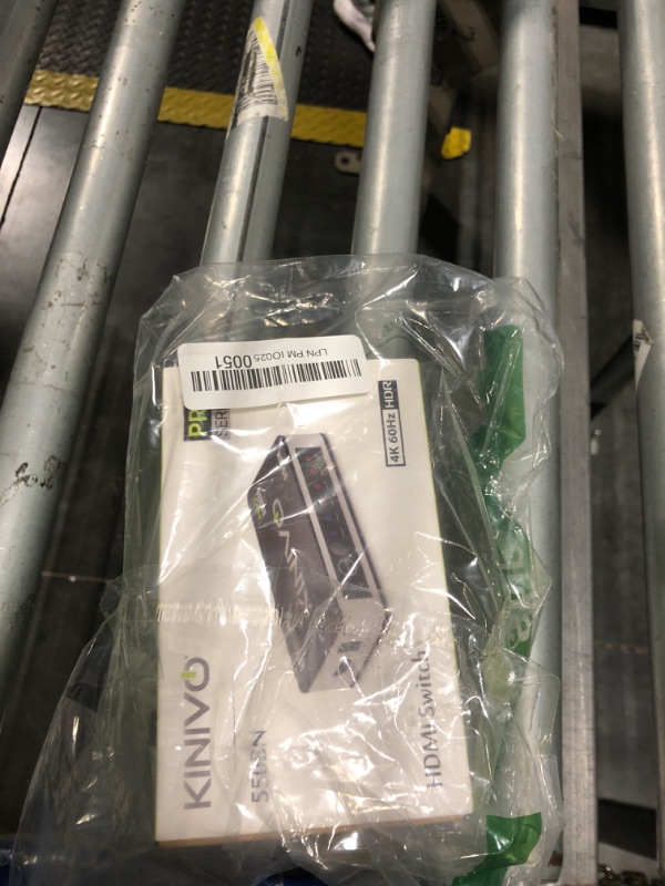 Photo 1 of ** missing remote** Kinivo HDMI Switch 4K HDR 550BN (5 in 1 Out, 4K 60Hz HDR, HDMI 2.0, High Speed 18Gbps, IR Remote, HDCP) - Compatible with Roku, PS5, Xbox, Apple TV, Nintendo Switch, Cable Box