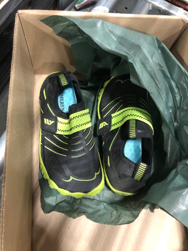 Photo 1 of ***very used***CIOR Boys & Girls Water Shoes Sports Aqua Athletic Sneakers Lightweight Sport Shoes(Toddler/Little Kid/Big Kid) U120WZ2001-Green-29
