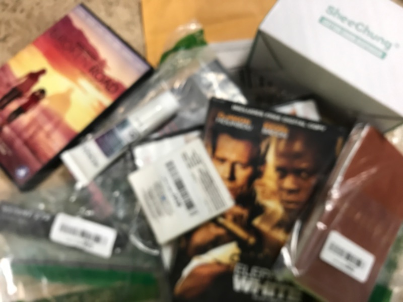 Photo 1 of *FINAL SALE 10 ASSORTED HOUSE HOLD ITEMS 