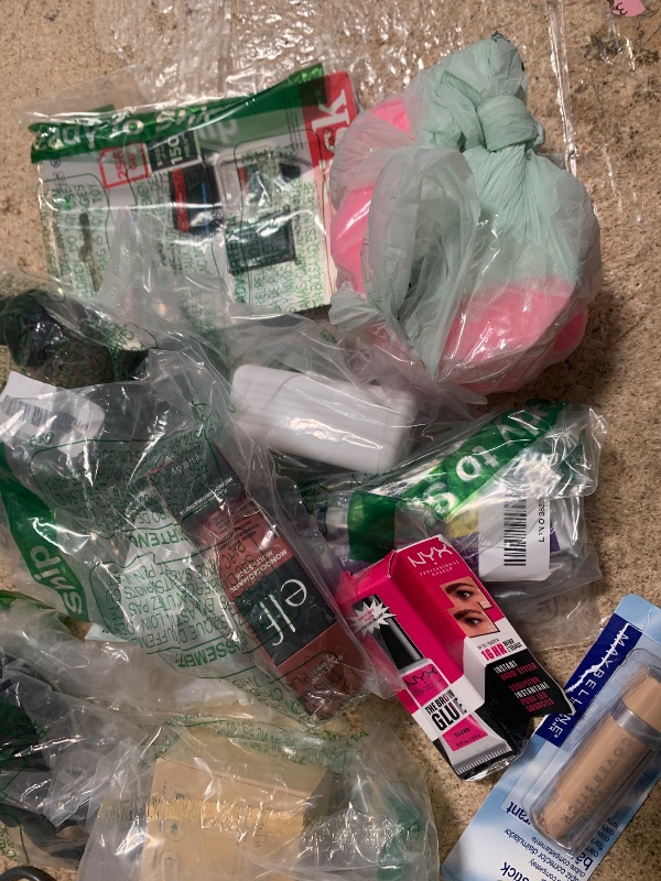 Photo 1 of *FINAL SALE 10 HOUSEHOLD ITEMS 