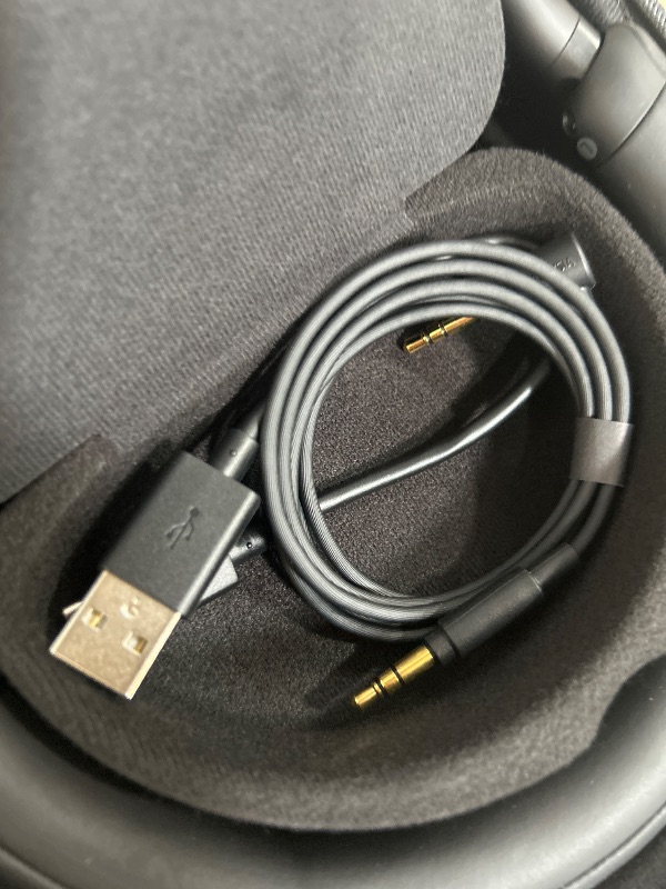 Photo 1 of ***** PARTS ONLY , BROKEN *** Sony WH-1000XM5 Premium Noise Canceling Headphones