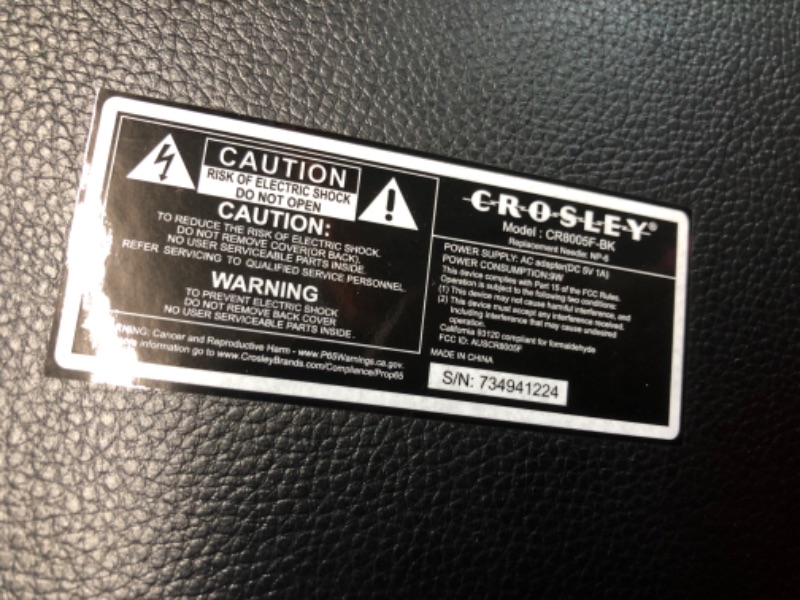 Photo 1 of ***USED PARTS ONLY - POWERS ON - UNABLE TO TEST FURTHER - SEE PICTURES***
Crosley CR8005F-BK Cruiser Plus Vintage 3-Speed Bluetooth in/Out Suitcase Vinyl Record Player Turntable, Black/Red