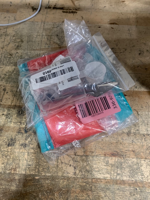 Photo 1 of 5 PCS Baby Bird Feeding Syringe for Baby Birds Parrot Hand Feeding Syringe Pet, Parrot Feeder Food Syringe, Feeding Tube Bird Feeding & Watering Supplies and FlidRunest Conure Bathtub for Outdoor, Portable Parrot Bath Tub for Traver, Easy to Store and Car