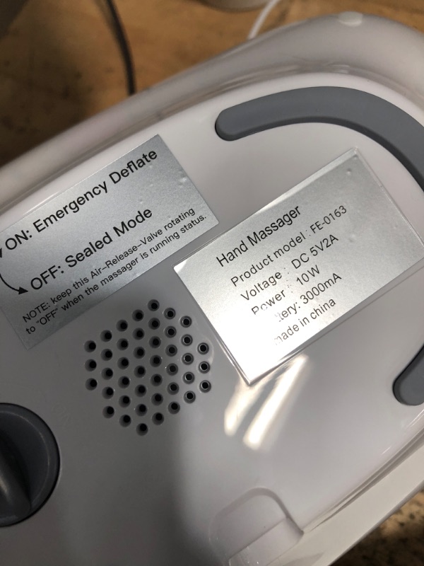 Photo 1 of **FOR PARTS ONLY** Hand Massager with 9 Modes and 4 Heating Options for Hot and Cold Therapy Hand and Wrist Massager for Arthritis and Carpal Tunnel Relief, Hand Massager with Heat and Compression, White