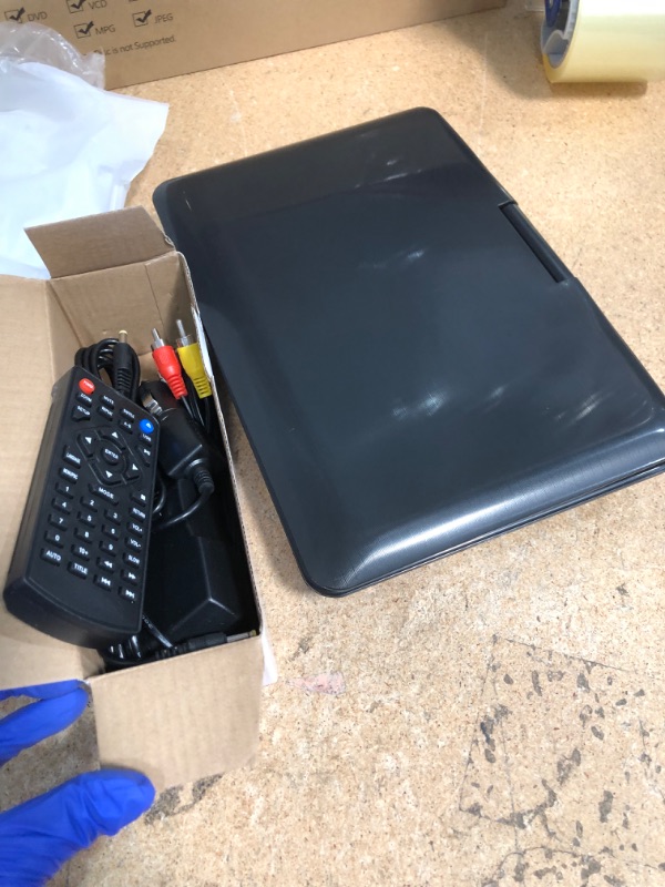 Photo 1 of (POWER/NOPLAY) (PARTS) 11.5" Portable DVD Player with 9.5" Swivel Screen, 5-Hours Rechargeable Battery,Car DVD Player for Kids,Support CD/DVD/SD Card/USB,Regions Free,Dual Speakers,Black