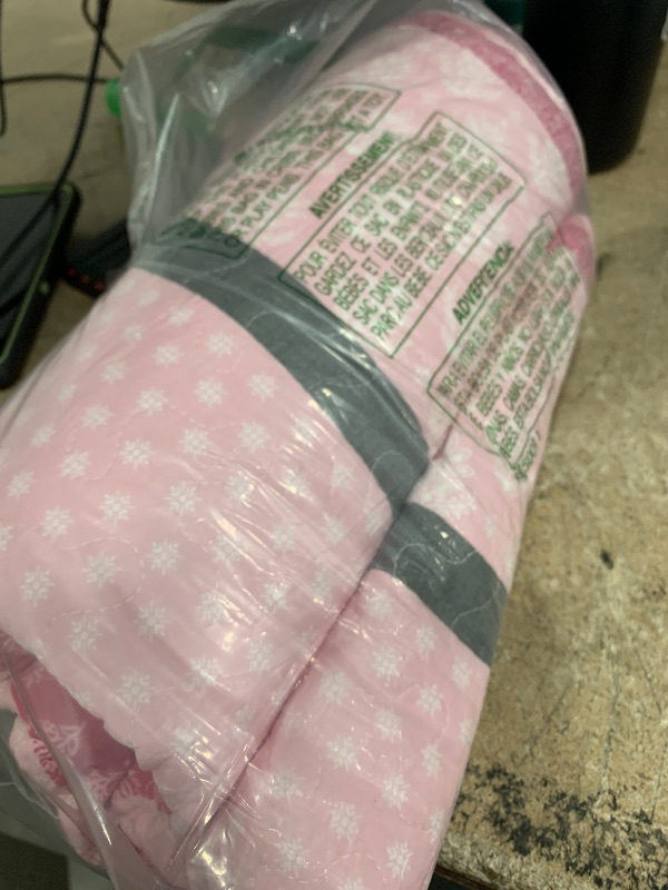 Photo 1 of **MISSING PILLOW SHAMS** Homzard King Size Comforter Set, Cotton Quilt, Hot Pink Grey Bedding Set,Lightweight Striped Bedspread, Reversible Coverlet King Size (106"X98") with 2 Pillow Shams All Season