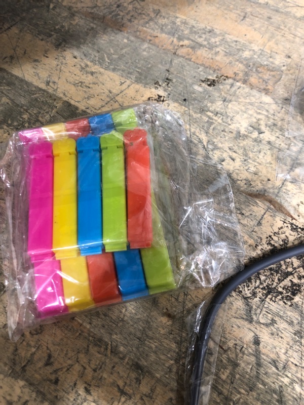 Photo 1 of 10 Pcs Plastic Chip Clips for Food Packages, Food Bag Chip Clips, Random Color Portable Sealing Bag Clips for Food, Moisture-proof & Dust-proof Airtight Clips, For Kitchen and Home (4.3inch)