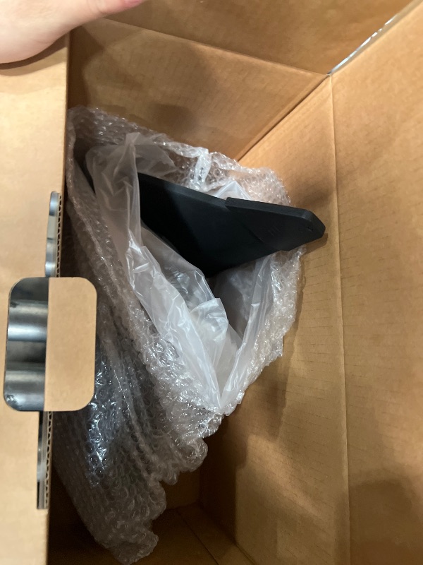 Photo 1 of 
Car mirror 