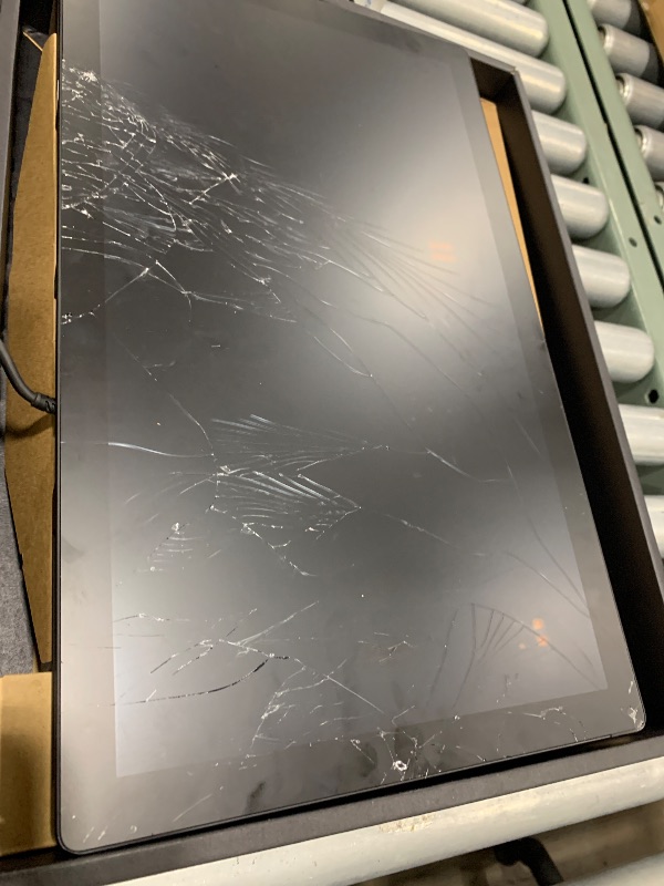 Photo 1 of ***SEE NOTES & PHOTOS BEFORE BIDDING**CRACKED SCREEN**MISSING PROPEN** PARTS ONLY**
 
Wacom Cintiq Pro 17 Drawing Tablet with Screen, 17.3" Ultra HD 4K. 10-bit 120Hz Touchscreen Display Graphic Arts Tablet with Pro Pen 3, for Windows PC, Mac, Linux