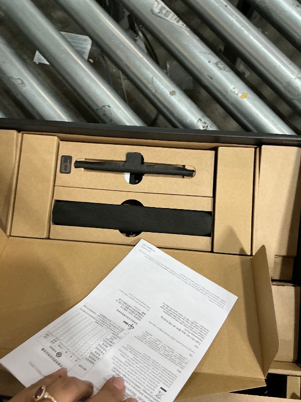 Photo 1 of ***SEE NOTES & PHOTOS BEFORE BIDDING**CRACKED SCREEN**MISSING PROPEN** PARTS ONLY**
 
Wacom Cintiq Pro 17 Drawing Tablet with Screen, 17.3" Ultra HD 4K. 10-bit 120Hz Touchscreen Display Graphic Arts Tablet with Pro Pen 3, for Windows PC, Mac, Linux
