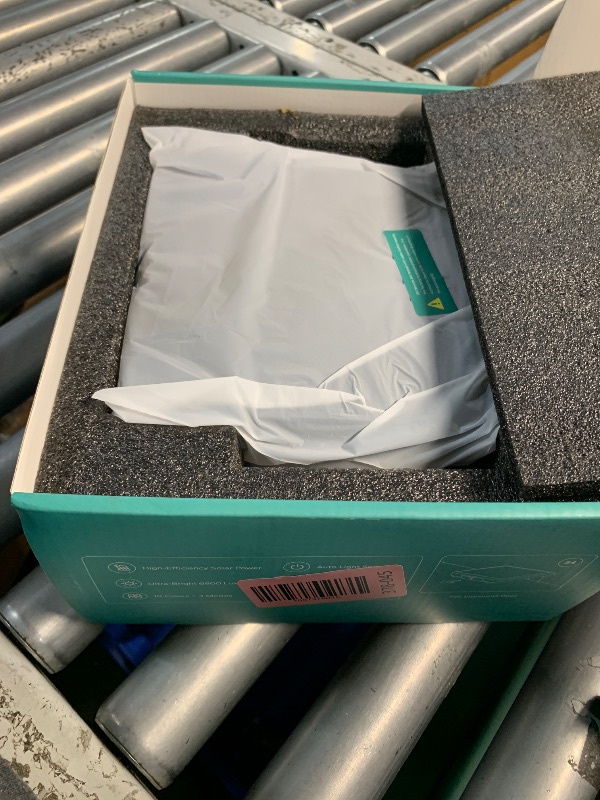 Photo 1 of ***(MAJOR DAMAGE/ SEE NOTES)***POOLHACKER Solar Pool Lights Only for Inground Pool?Original?, 10-Color 4-Mode Light Sensing LED, Underwater Lighting with Timer Off, Submersible Lights with Remote, Waterproof Design, 1 Pack