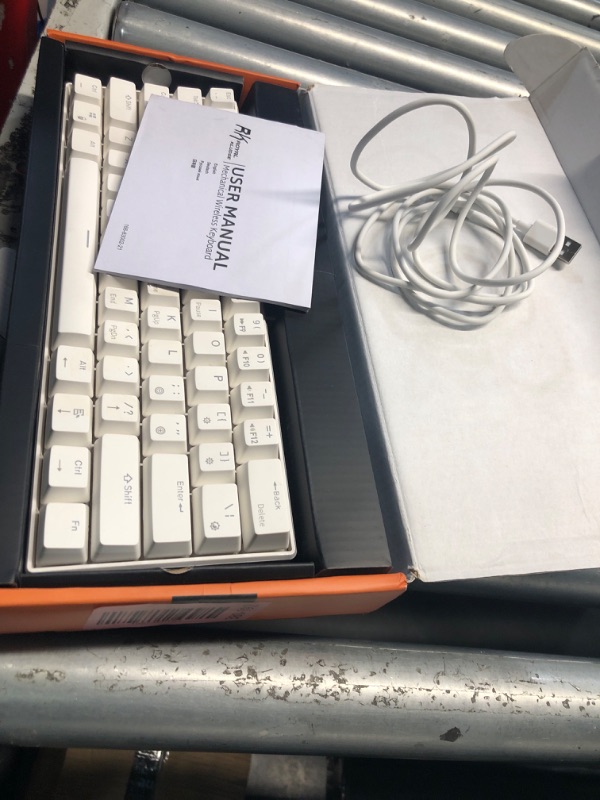 Photo 1 of (USED/FAIR) (NO POWER) RK ROYAL KLUDGE RK61 Wireless 60% Triple Mode BT5.0/2.4G/USB-C Mechanical Keyboard, 61 Keys Wireless Mechanical Keyboard, Compact Gaming Keyboard with Software (Hot Swappable Red Switch, White)
