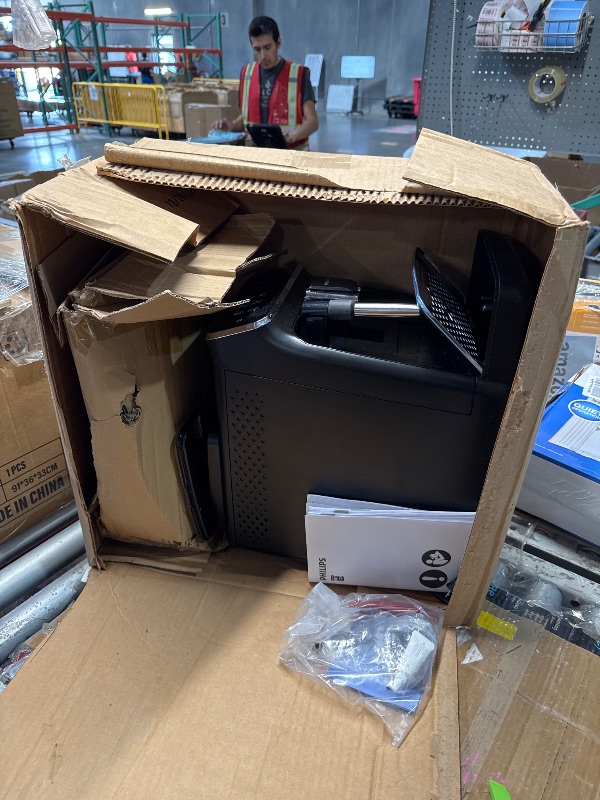 Photo 1 of (PARTS) (UNABLE TO TEST FULLY) Philips 3200 Series Fully Automatic Espresso Machine, Classic Milk Frother, 4 Coffee Varieties, Intuitive Touch Display, 100% Ceramic Grinder, AquaClean Filter, Aroma Seal, Black (EP3221/44)