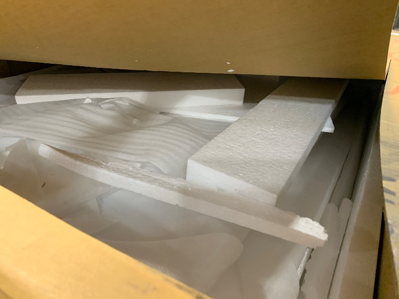 Photo 1 of ***PARTS ONLY - NOT FUNCTIONAL - SEE COMMENTS***
Babyletto Hudson 3-Drawer Changer Dresser with Removable Changing Tray in Washed Natural and White, Greenguard Gold Certified