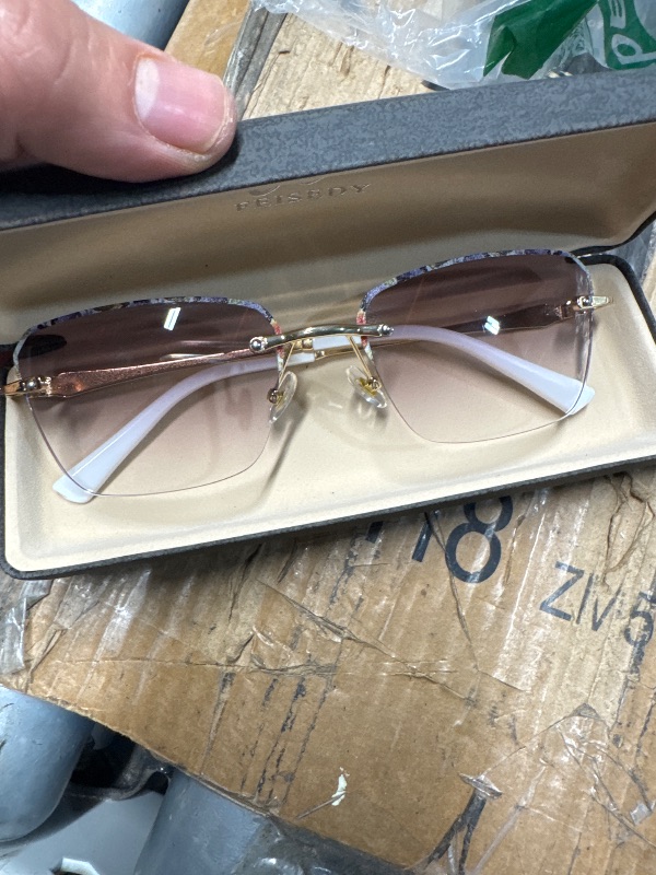Photo 1 of ***1.5x***
FEISEDY Stylish Metal Reader Sunglasses for Woman Trendy Retro Reading Glasses UV400 Protection B0295 1.5x