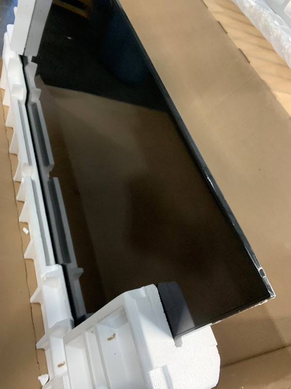 Photo 1 of (see all images) Samsung 70-Inch Class QLED 4K Q60D Series Quantum HDR Smart TV w/Object Tracking Sound Lite, Motion Xcelerator