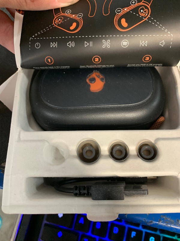 Photo 1 of ***********ONE EARBUD DOESNT WORK***************
Skullcandy Push ANC Active Wireless Earbuds, Bluetooth Headphones, Noise Cancelling, 58 Hours Battery, Secure-Fit Over-Ear Hanger, Sweat and Waterproof, Microphone for iPhone Android - Black/Orange